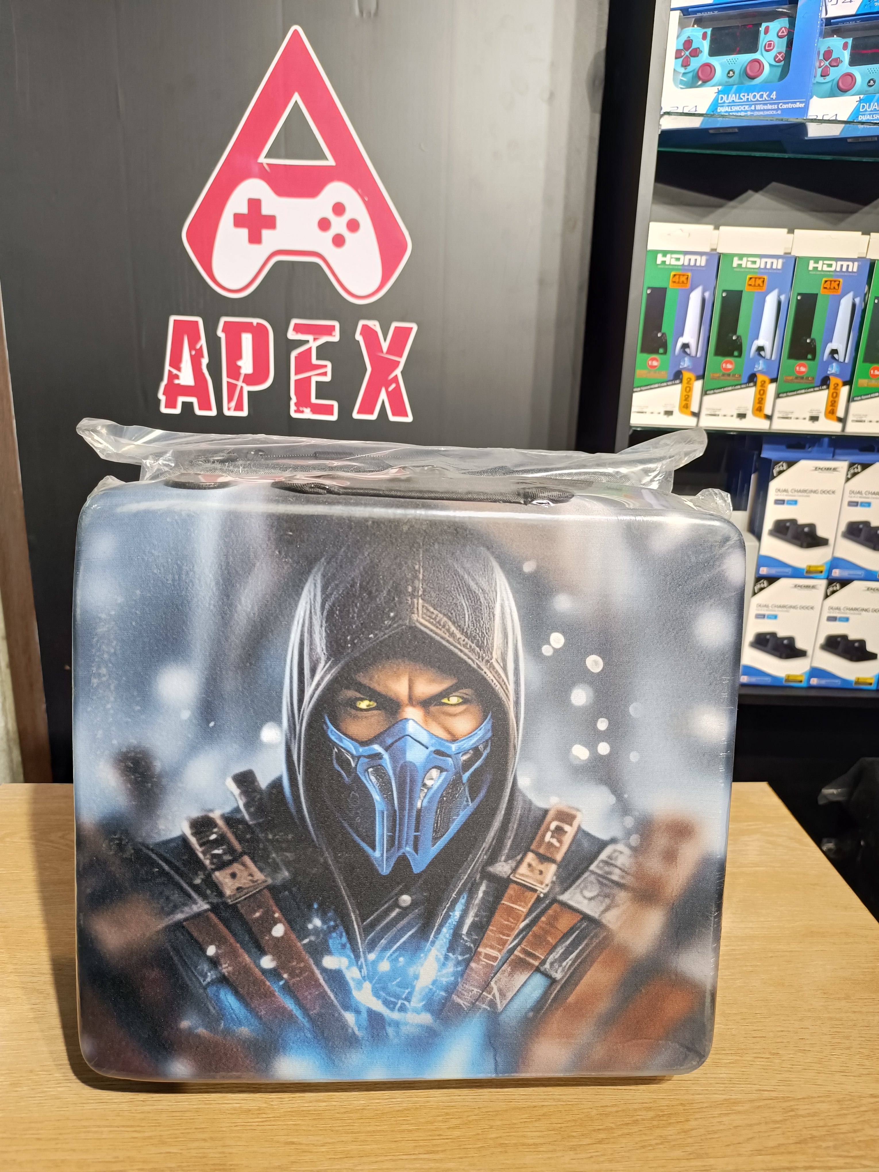 کیف کنسول PS4 طرح بازی | خرید کیف محافظ پلی استیشن 4 با کیفیت